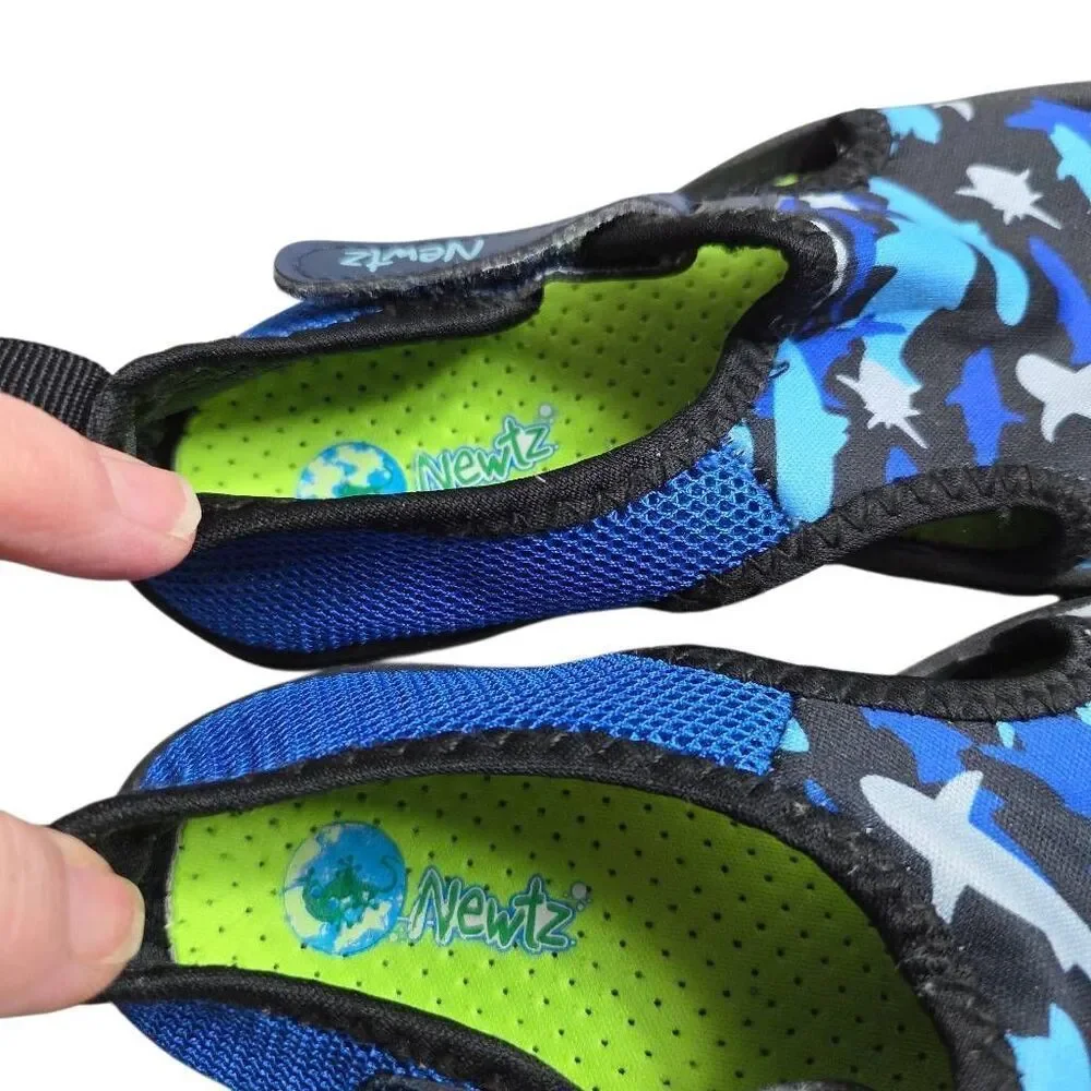 Newtz water shoes 11/12